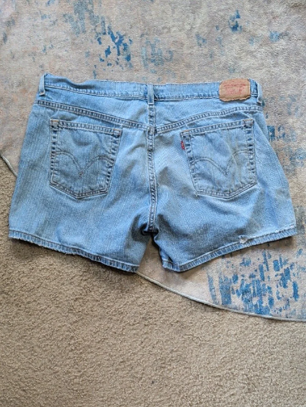 Levi's Light Wash Denim Stretch Hemmed Shorts Women's 16